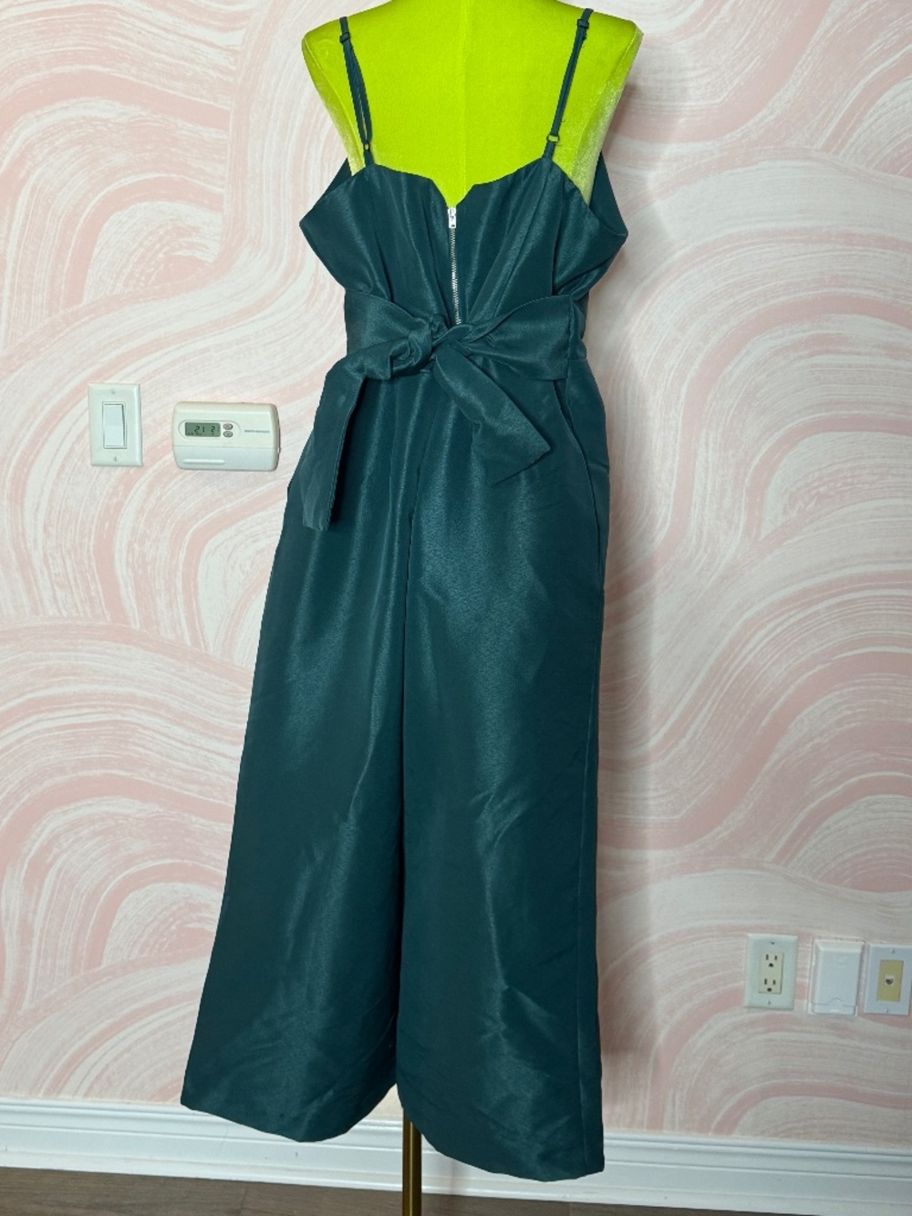 Plus-size jumpsuit - Picture 3 of 6
